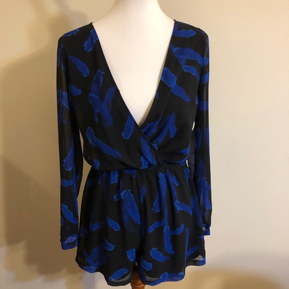 Express Pants - Express Feather Print Long Sleeve Romper